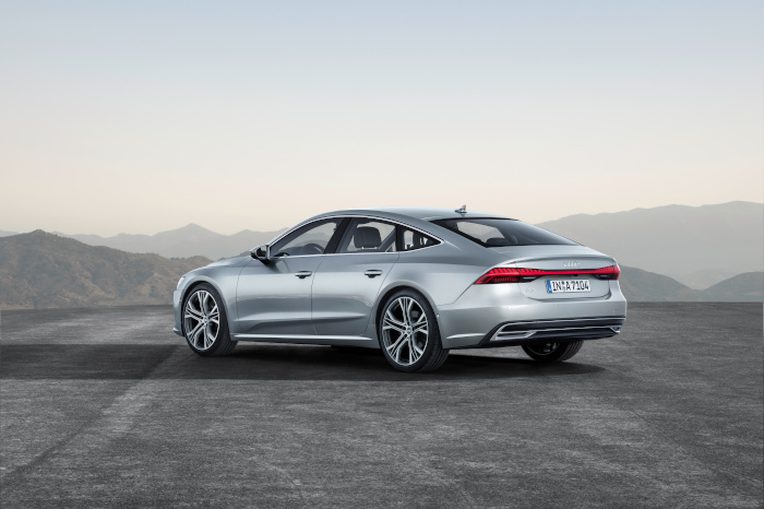 Audi-A7-C3-700x466