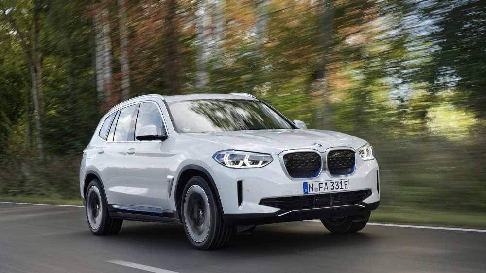 BMW-IX3-BC-1000x562