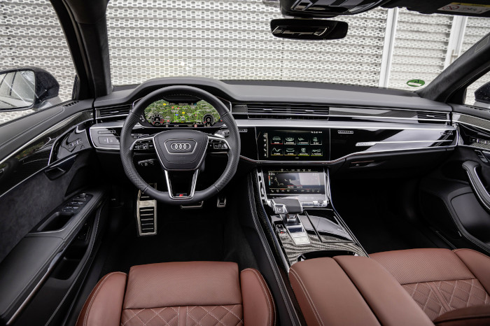 Audi-A81-C2-700x466