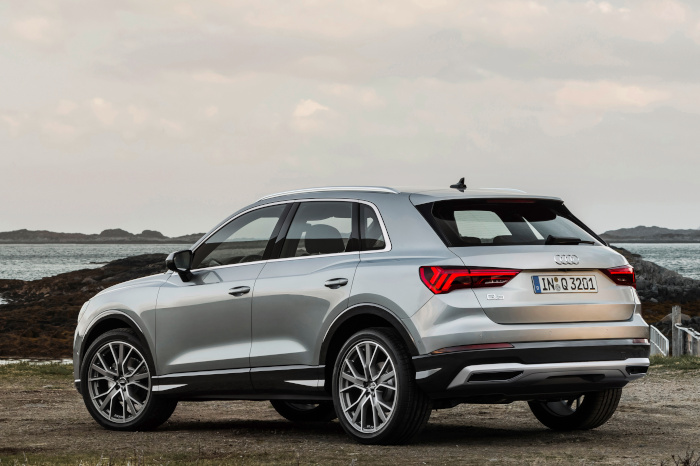 Audi-Q3-C3-700x466