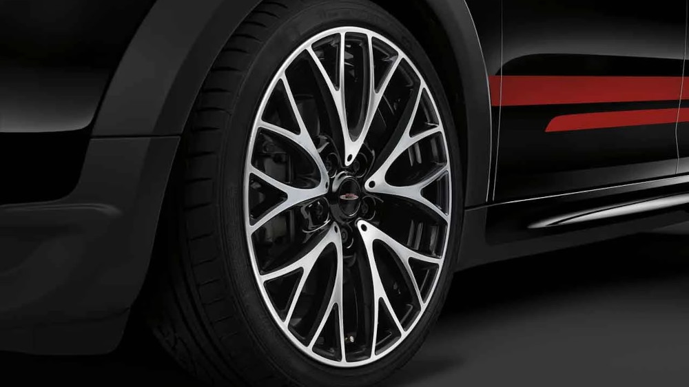 JCW-alloy-wheel-BC2-1000x562