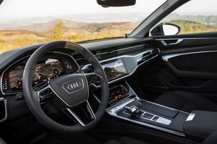 Audi-A6-C2-700x466