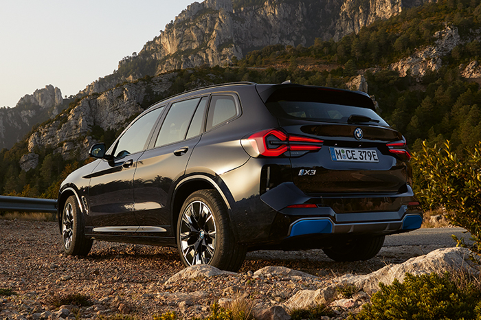 BMW iX3 M Sport at Inchcape BMW