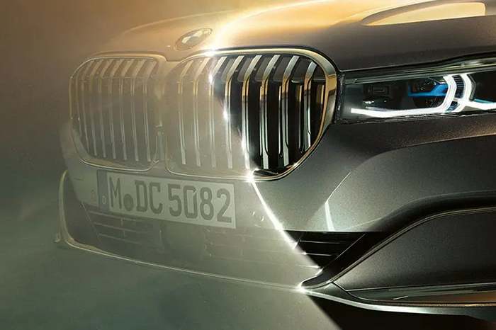 BMW 7 Series 700x466 Inchcape