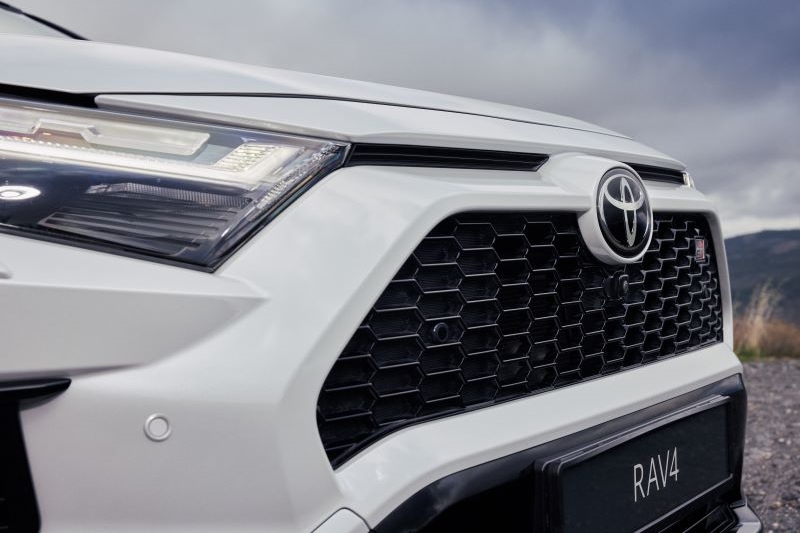 RAV4 Caro 800X533 2