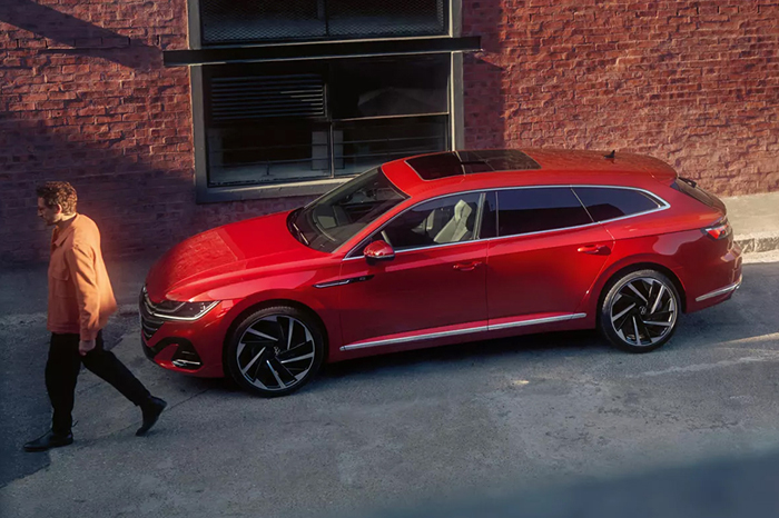 Arteon Shooting Brake 700x466 at Volkswagen Inchcape